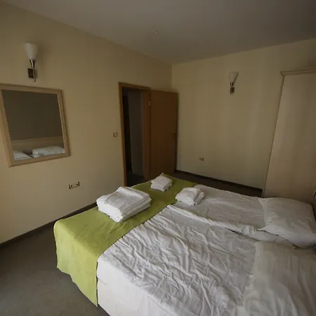 Menada Avalon Daire