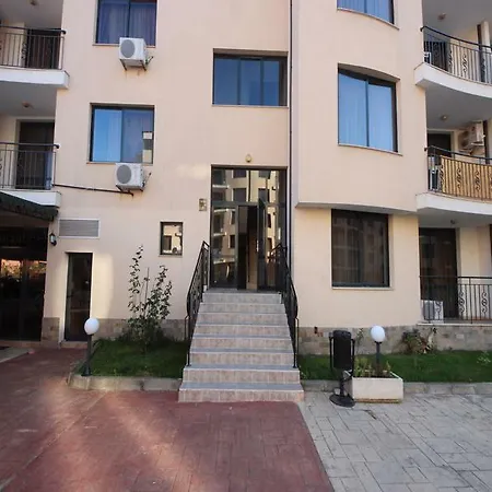 Appartamento Menada Avalon *