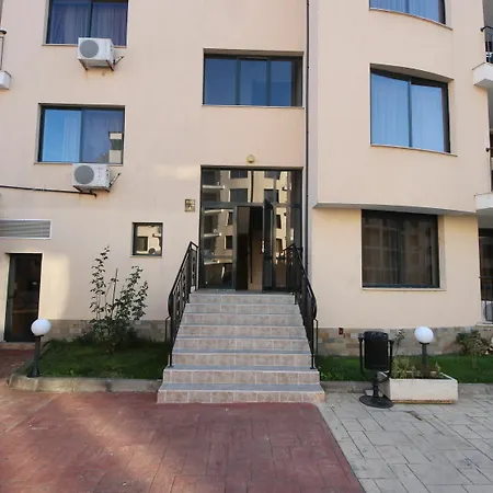 Menada Avalon